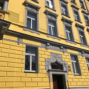 Apartment Letna Garden, Prag